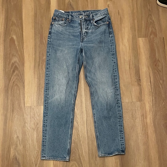 American Eagle Outfitters Denim - American Eagle Straight Jeans